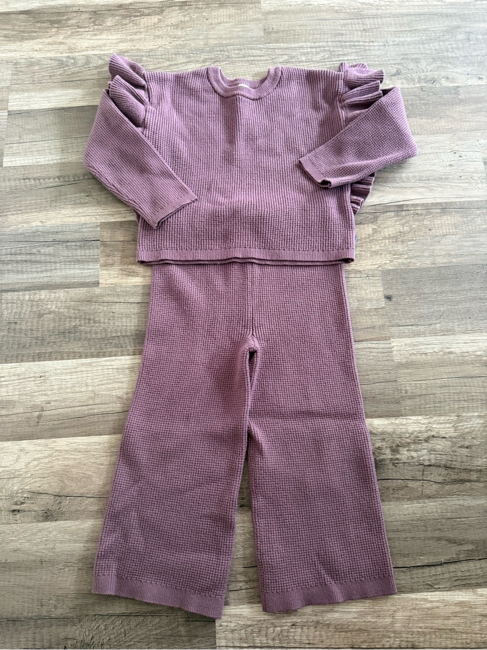 4T knit outfit set - sweater with wide-leg bottoms